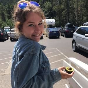 Meet your Posher, Emily